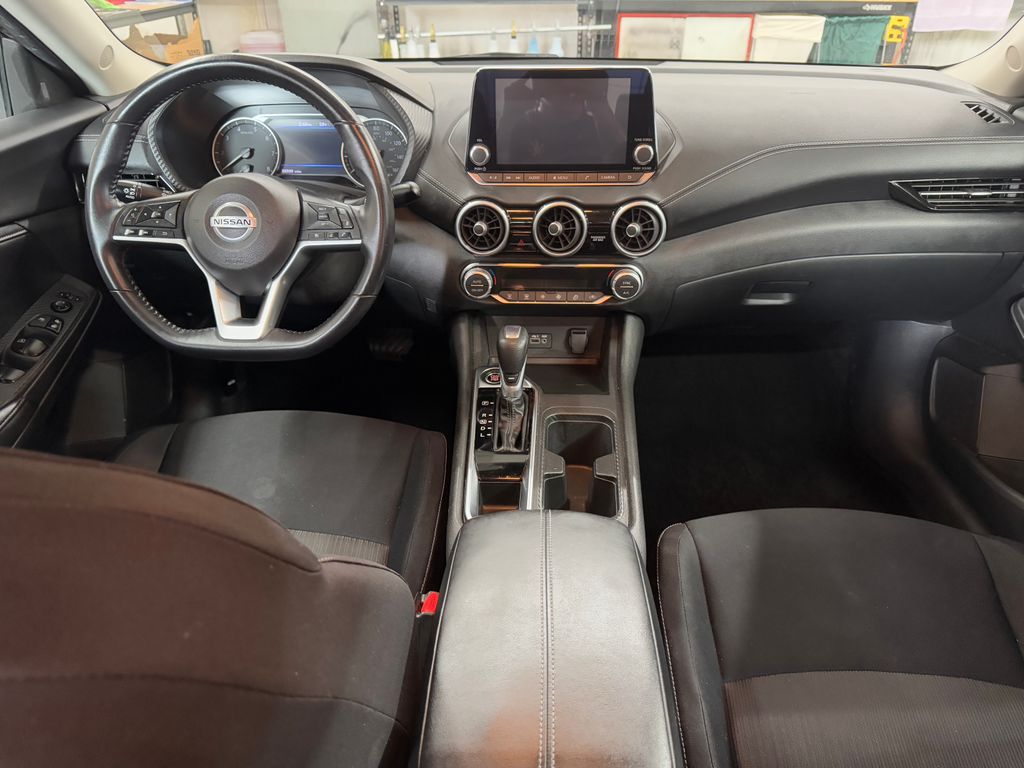 2020 Nissan Sentra SV photo 17