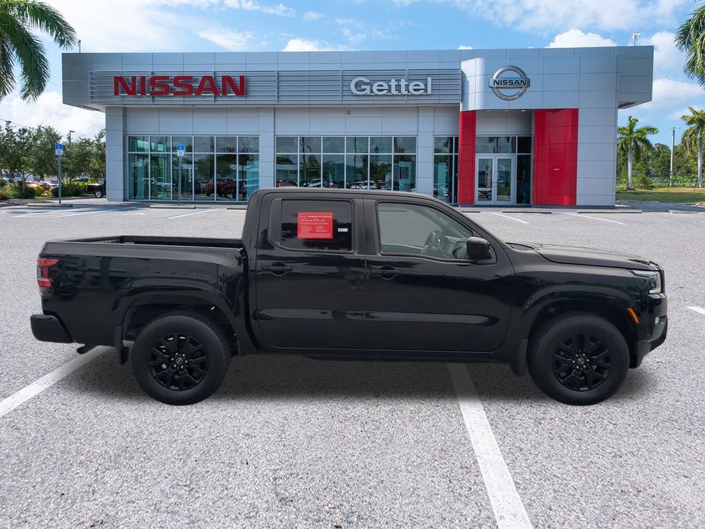 2023 Nissan Frontier SV photo 3