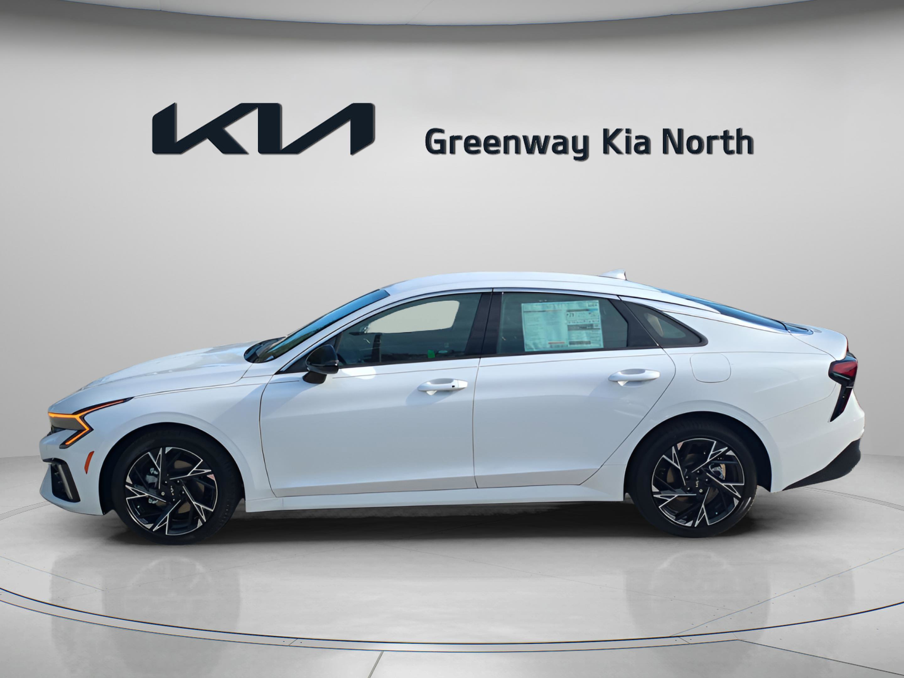 2026 Kia K5 GT-Line photo 4