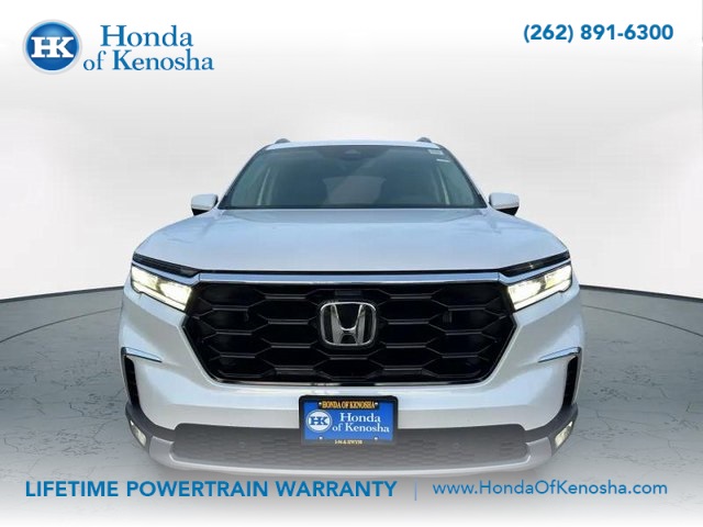 2025 Honda Pilot Touring photo 2