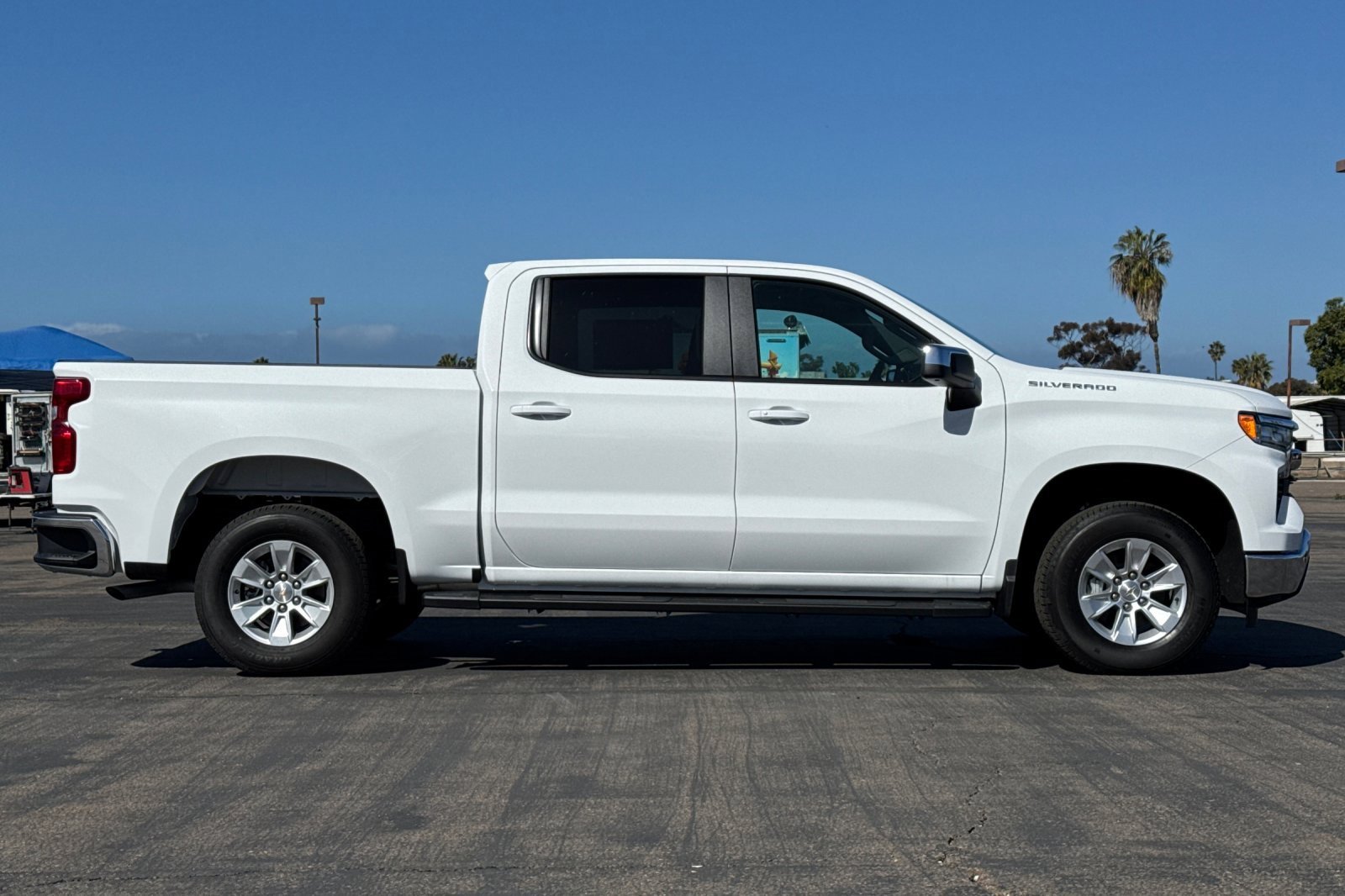 2025 Chevrolet Silverado 1500 LT photo 3