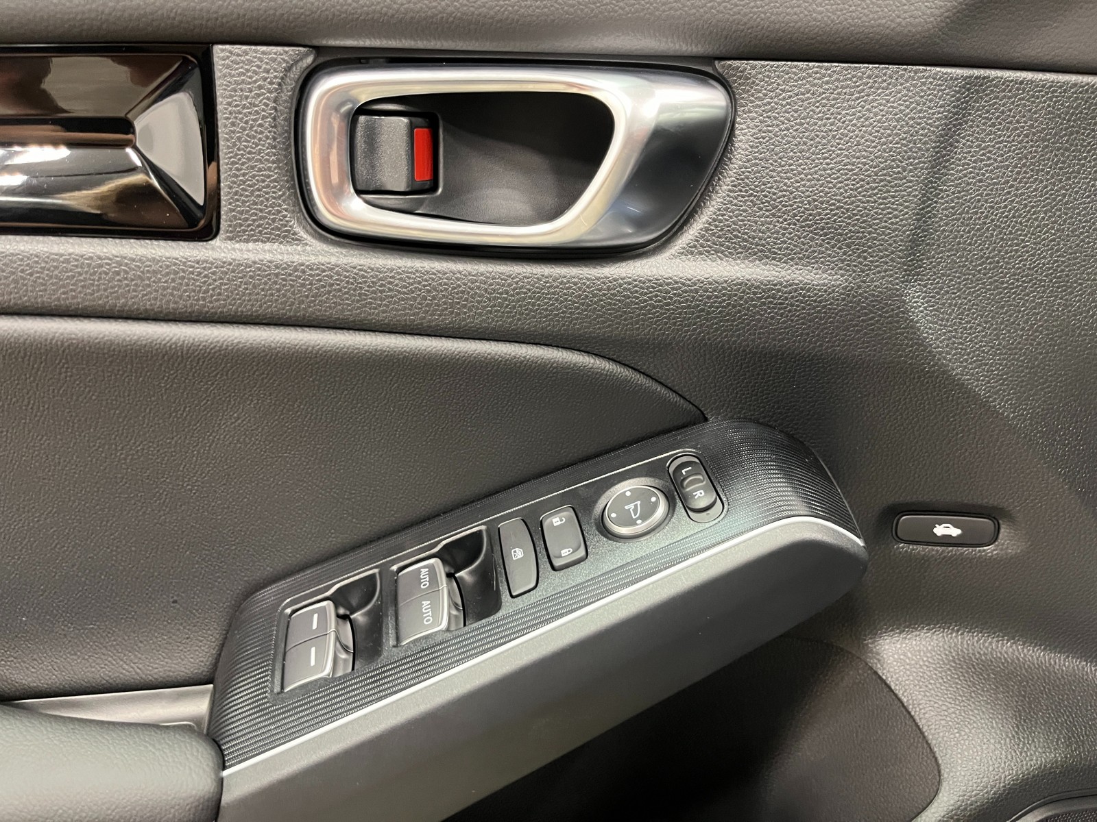 2026 Honda Civic Hybrid Sport Touring photo 15