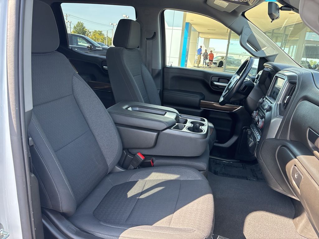 2021 Chevrolet Silverado 1500 RST photo 21