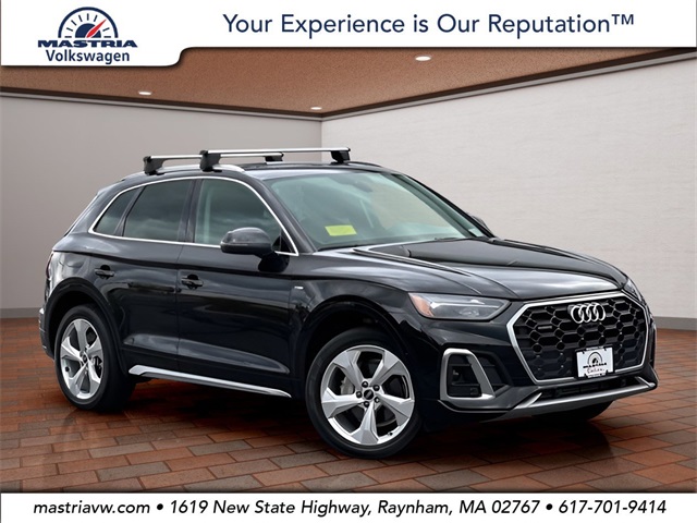 2022 Audi Q5 Premium Plus's photo