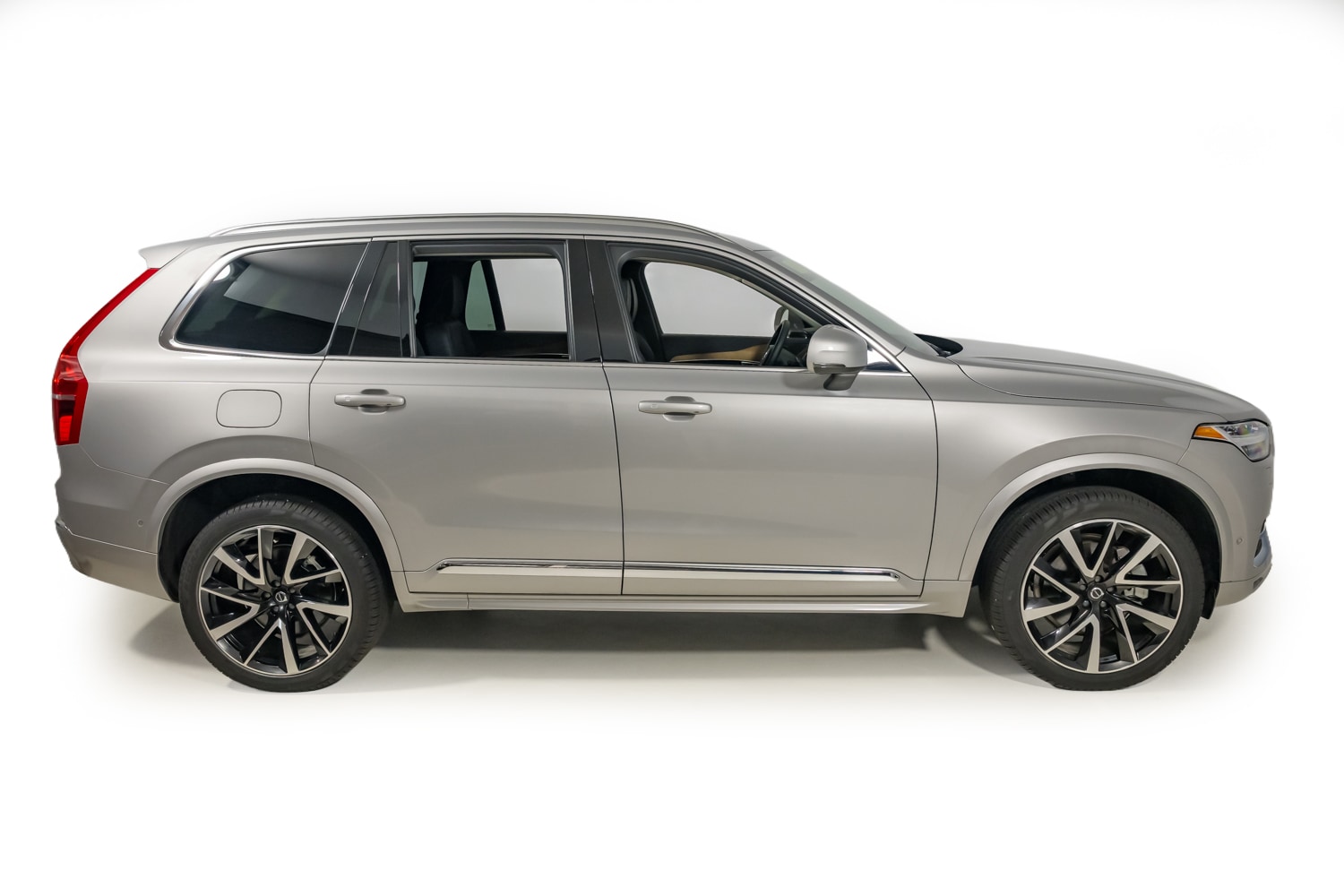 2024 Volvo XC90 B5 Plus photo 7