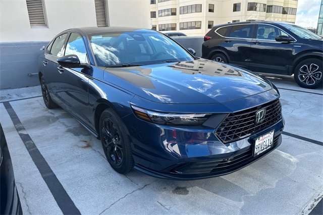 2025 Honda Accord SE photo 2