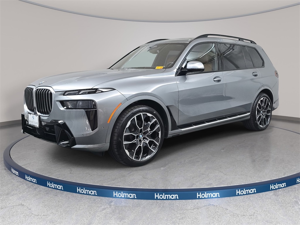 2025 BMW X7 40i's photo