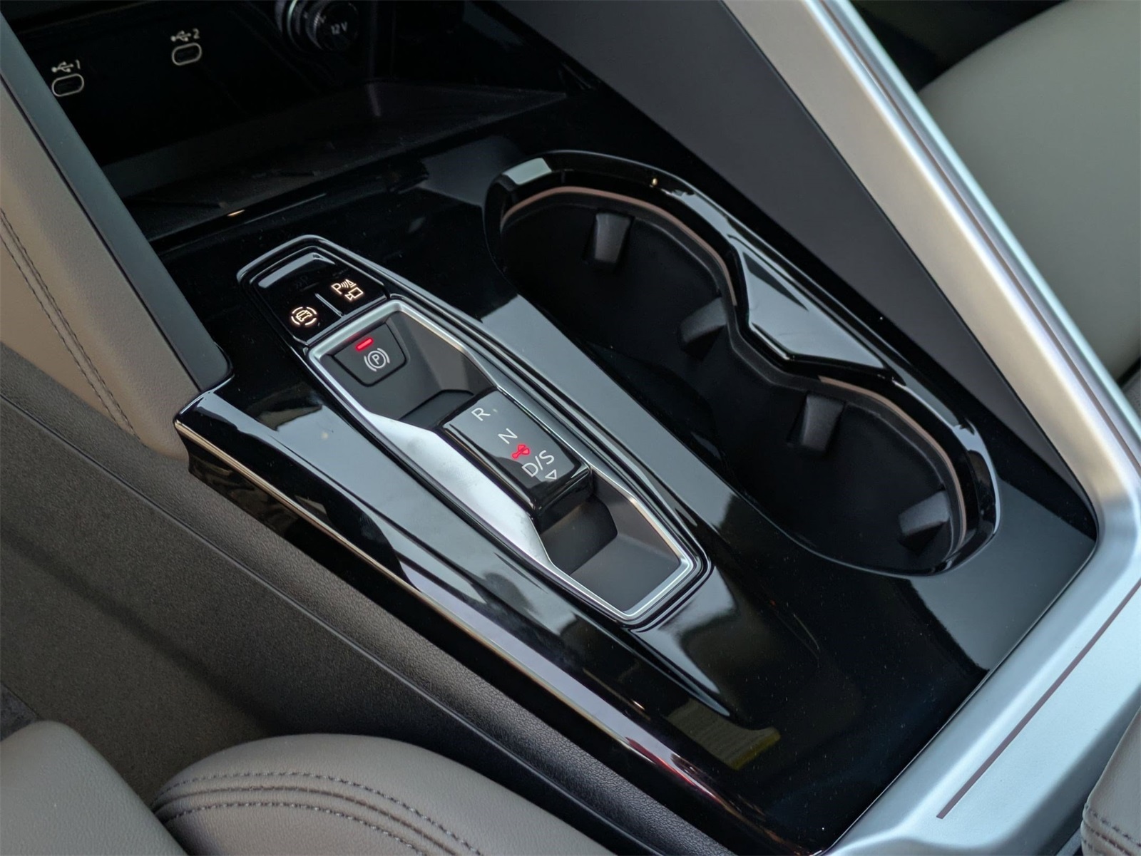 2025 Audi Q5 Premium Plus photo 4