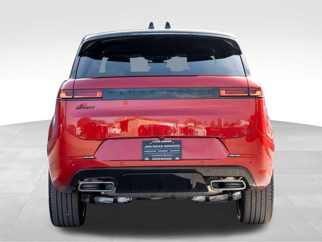 2025 Land Rover Range Rover Sport SE photo 4
