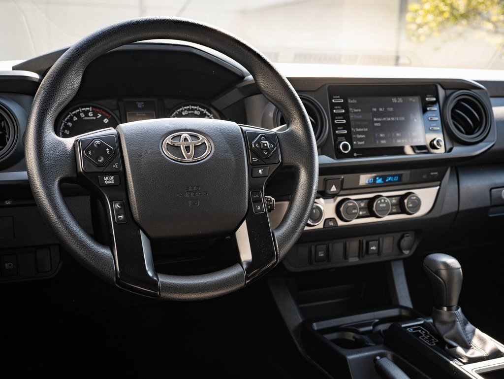 2022 Toyota Tacoma SR photo 4