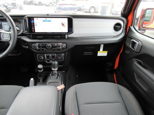 2025 Jeep Gladiator Sport S photo 14