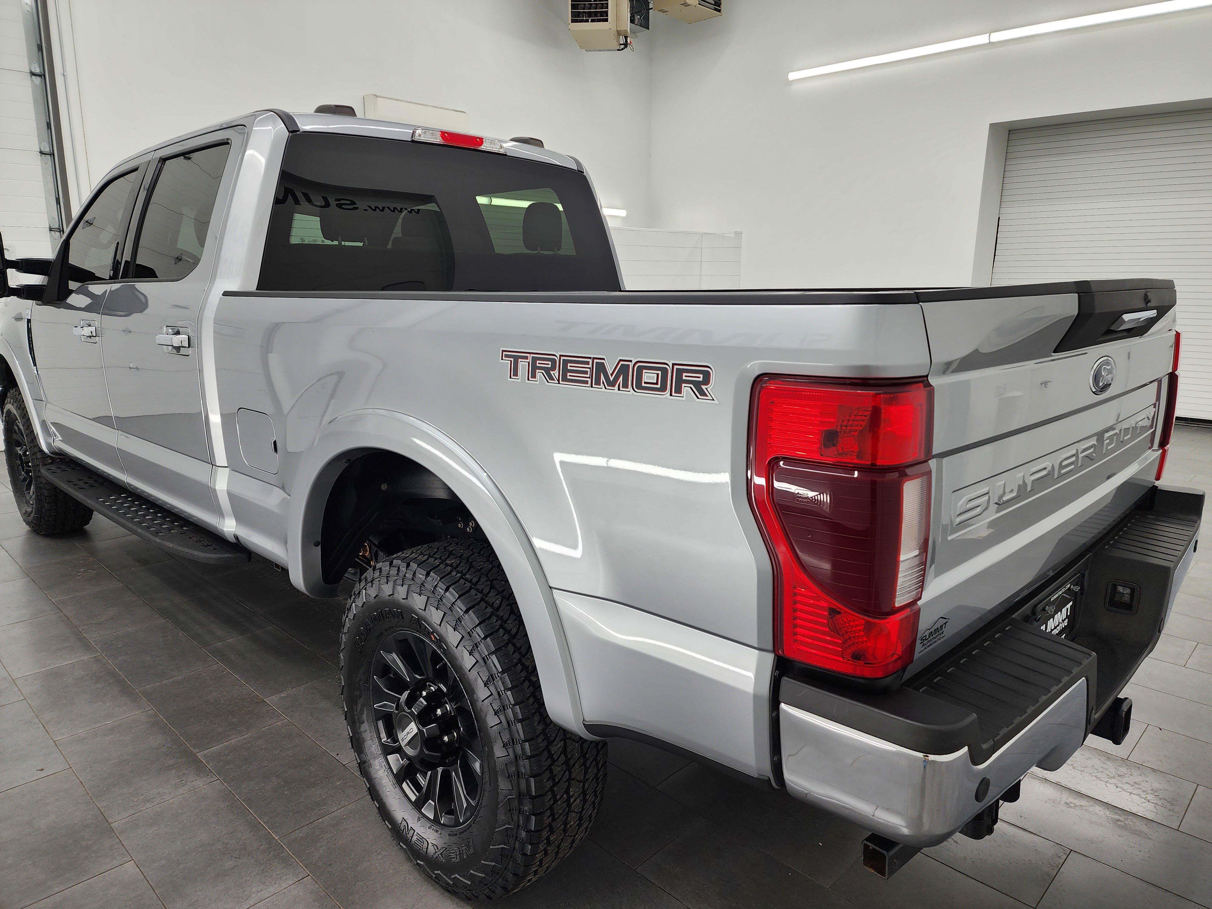 2021 Ford F-250 photo 2