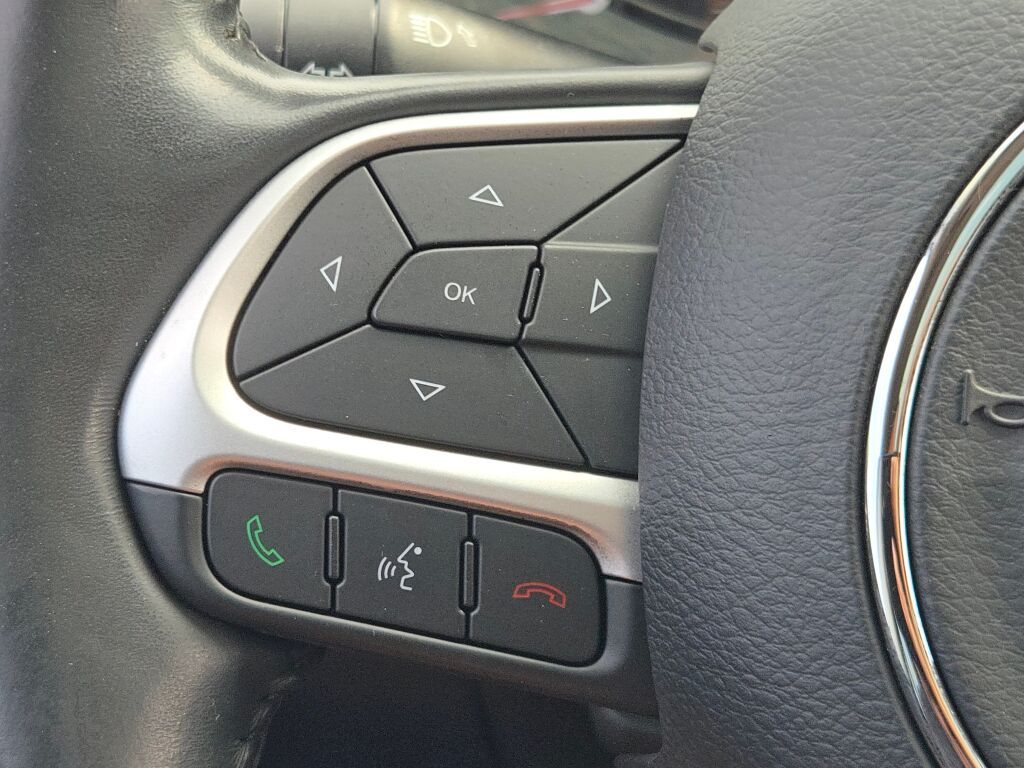 2020 Jeep Compass Altitude photo 24