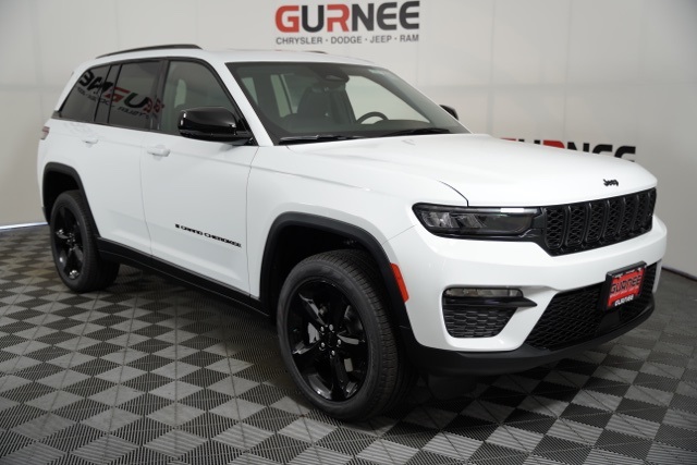 2025 Jeep Grand Cherokee Limited photo 2