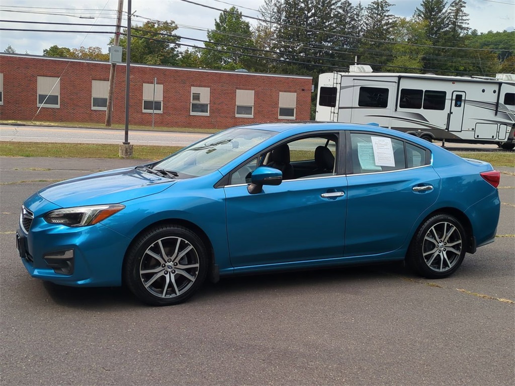 2017 Subaru Impreza 2.0i Limited photo 2