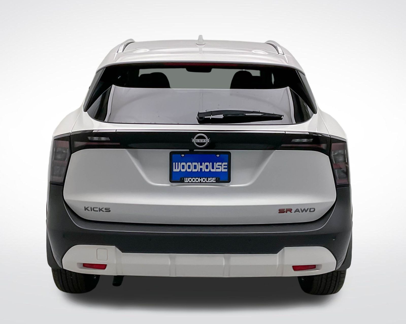 2025 Nissan Kicks SR photo 3