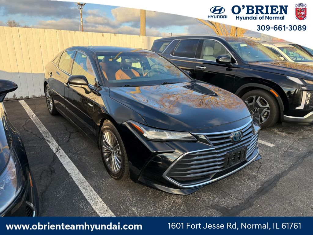 2019 Toyota Avalon Base's photo