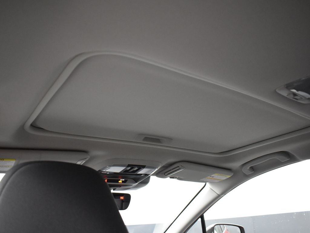 2025 Subaru Crosstrek Premium photo 19
