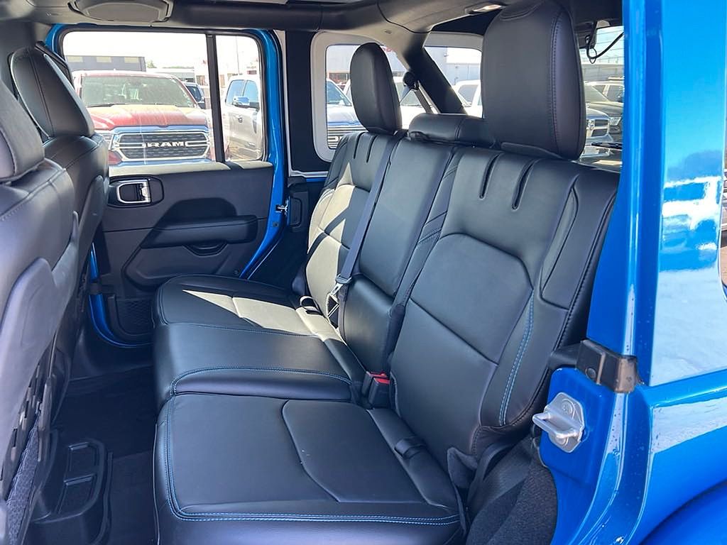 2023 Jeep Wrangler Rubicon 4xe photo 11