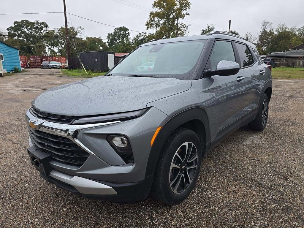 2025 Chevrolet Trailblazer LT's photo