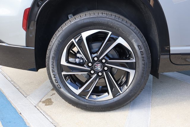 2025 Buick Enclave Sport Touring photo 4