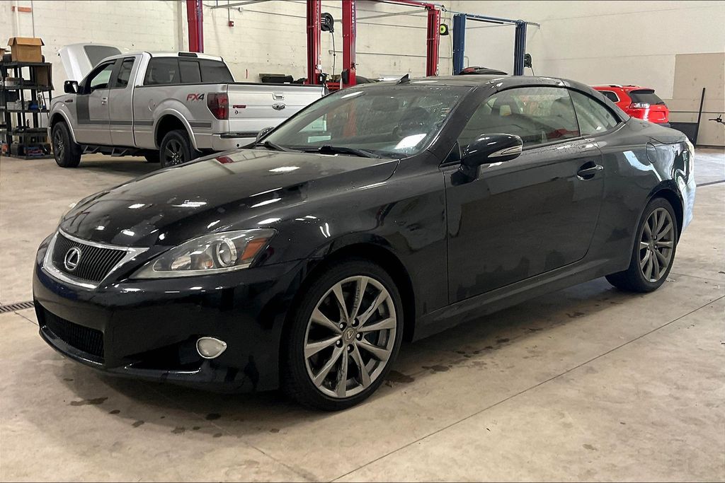 2014 Lexus IS 350C photo 29