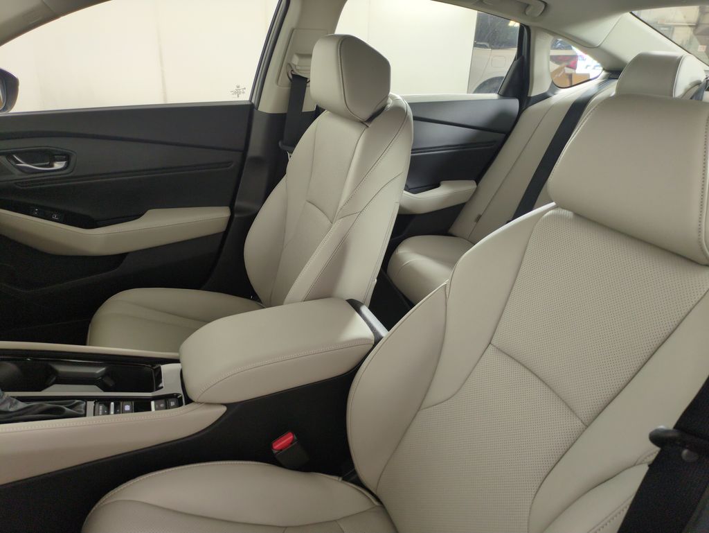2025 Honda Accord Hybrid Touring photo 9