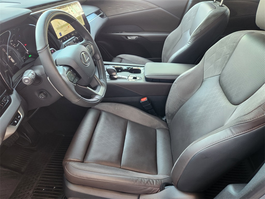 2023 Lexus RX 350h Luxury photo 11