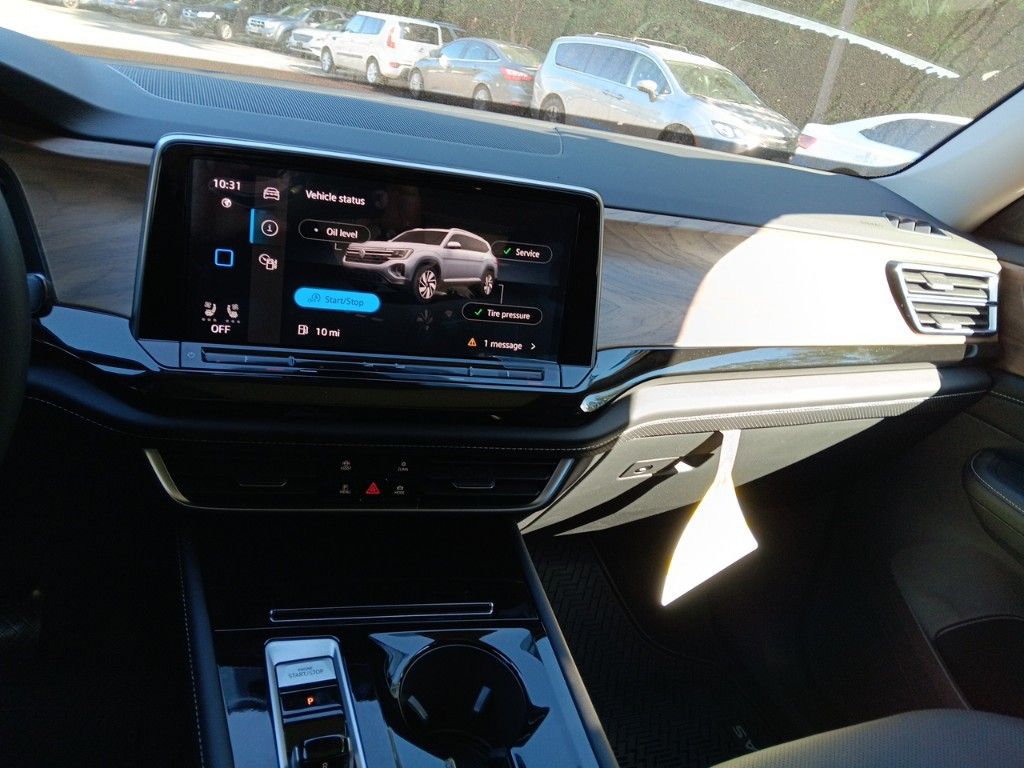 2025 Volkswagen Atlas SE Technology photo 16