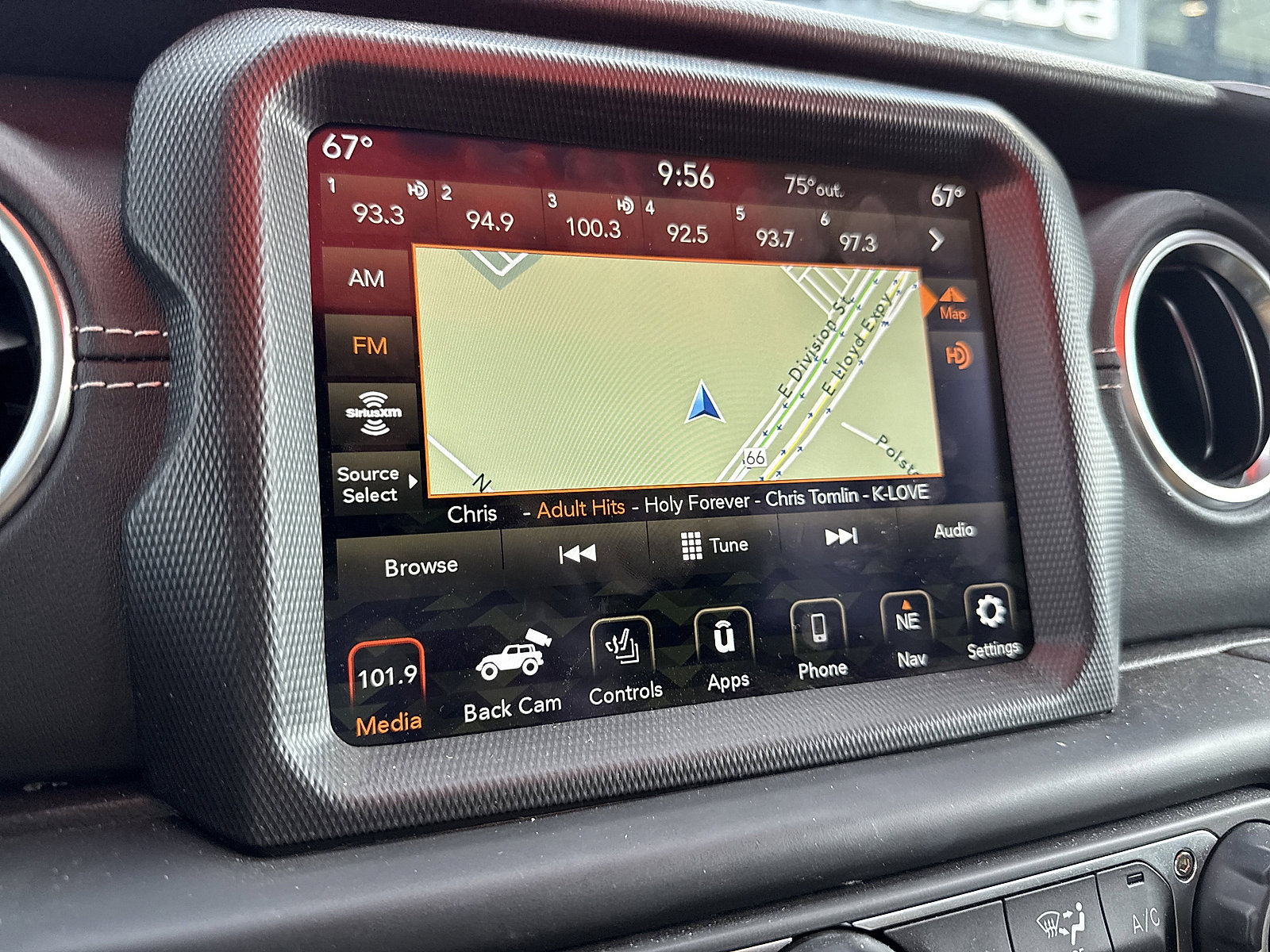 2022 Jeep Wrangler 4xe Unlimited Sahara photo 17