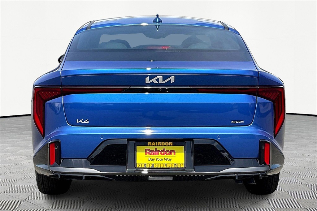2025 Kia K4 GT-Line Turbo photo 4