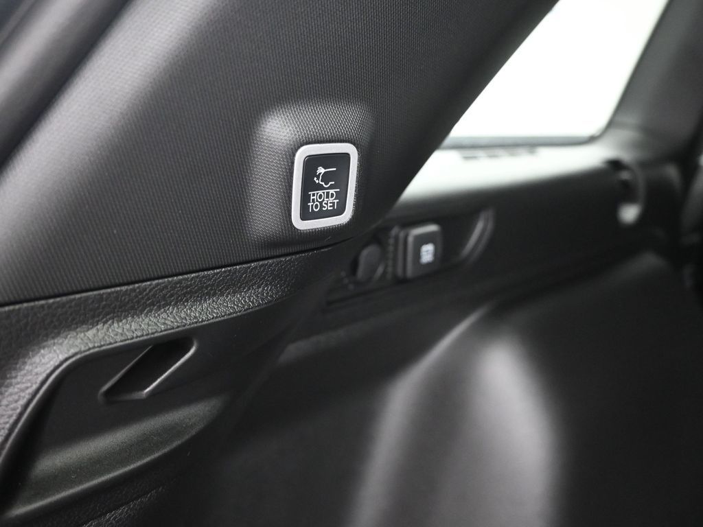 2025 Jeep Grand Cherokee Altitude photo 10