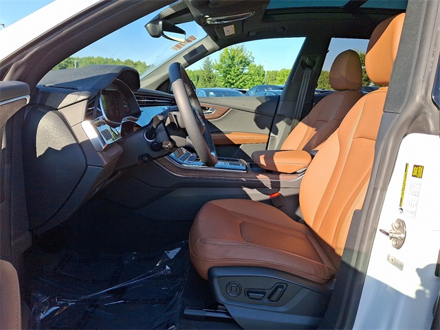 2024 Audi Q8 55 Premium Plus photo 15