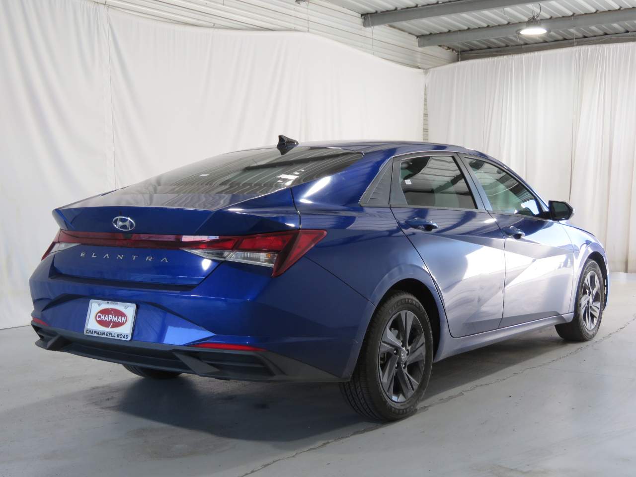 2021 Hyundai Elantra SEL photo 4