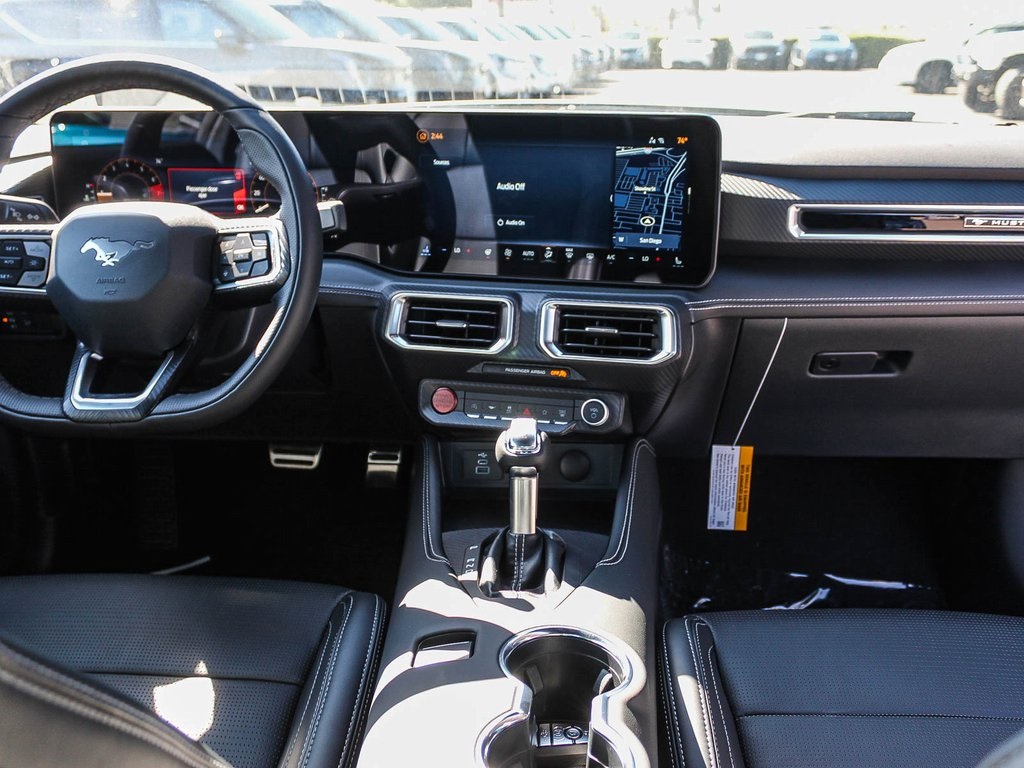 2025 Ford Mustang EcoBoost Premium photo 12