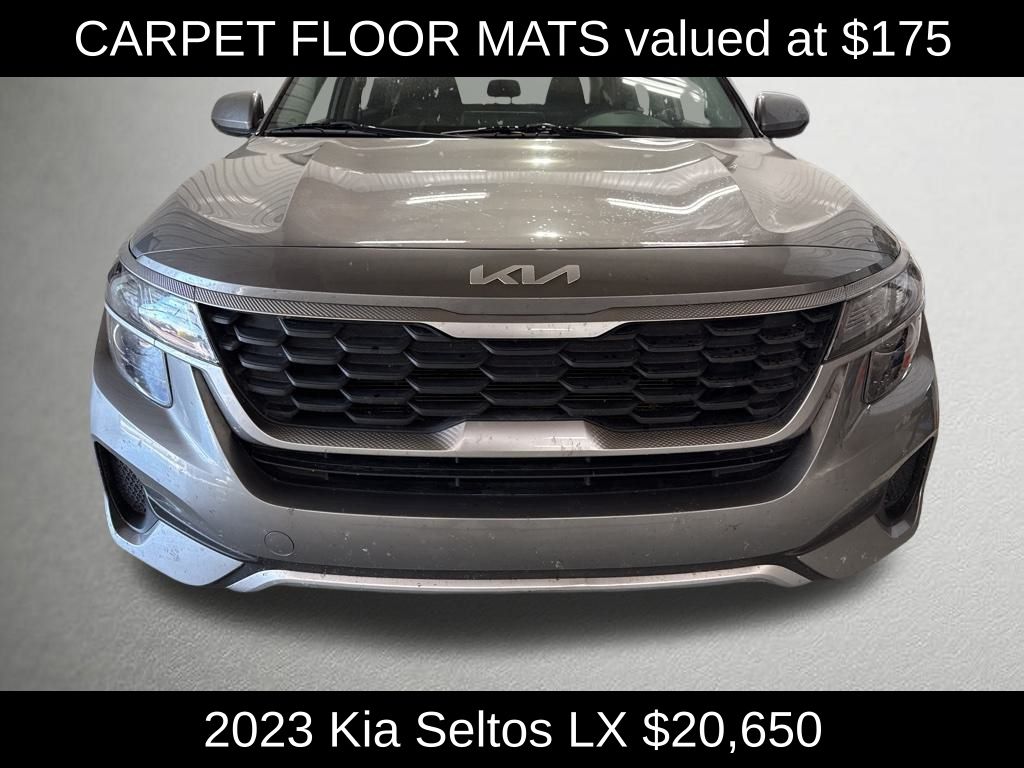 2023 Kia Seltos LX photo 2