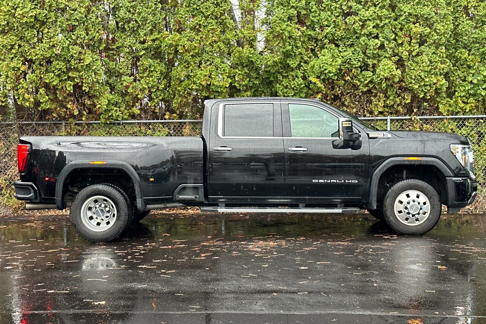 2024 Gmc Sierra HD Denali photo 3
