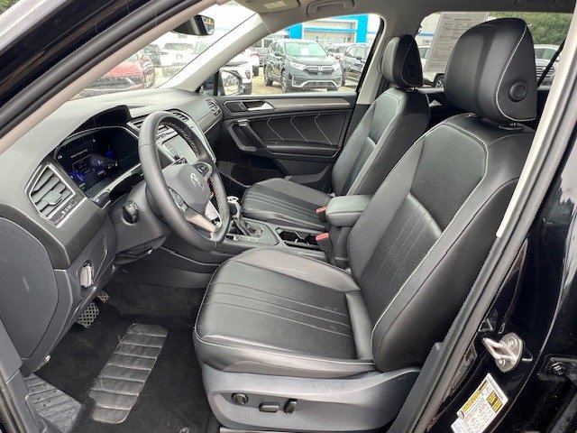 2024 Volkswagen Tiguan SE Wolfsburg Edition photo 12