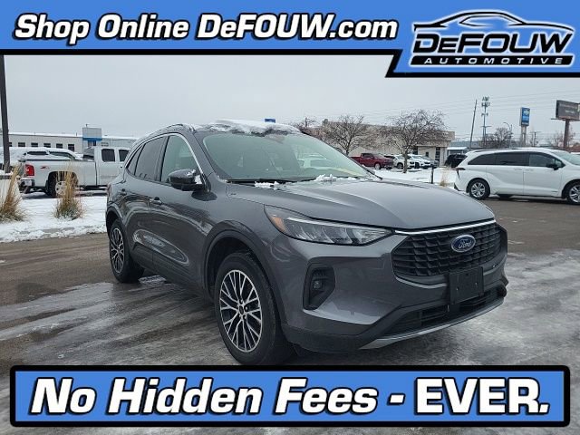 2024 Ford Escape PHEV's photo