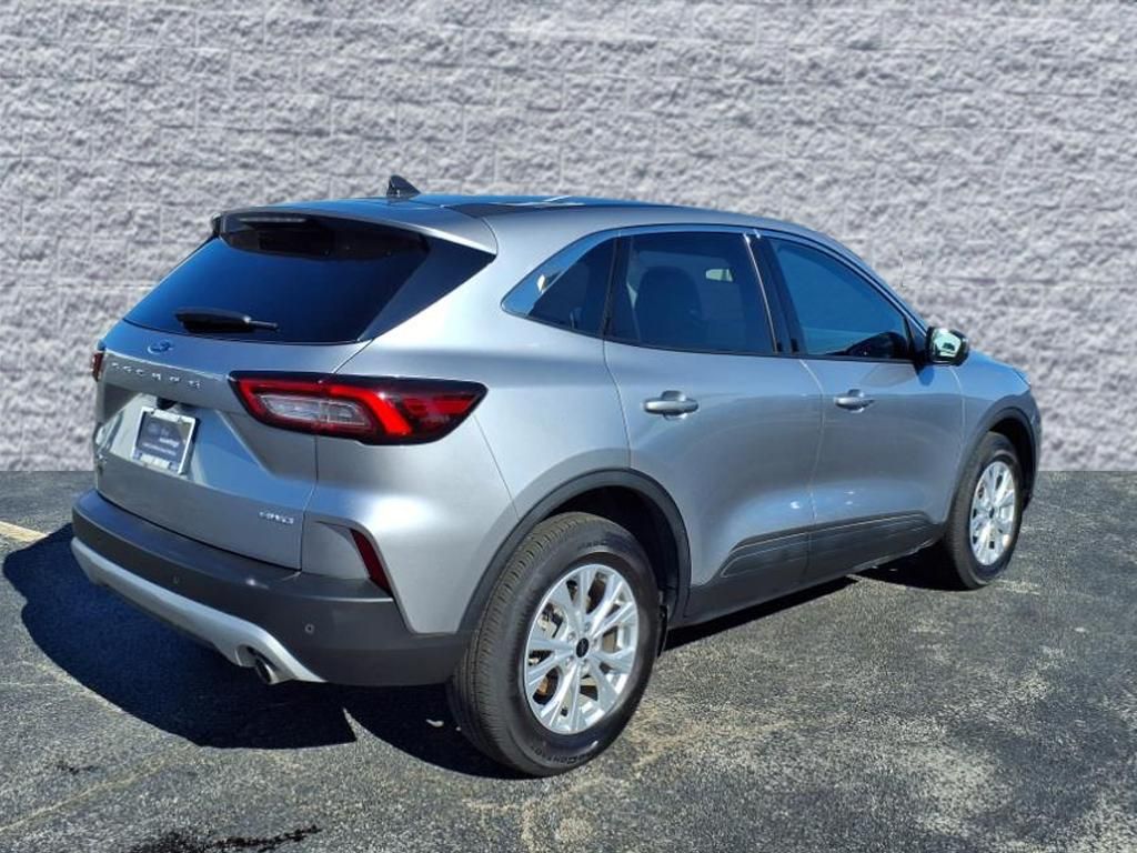 2023 FORD ESCAPE - Image 3