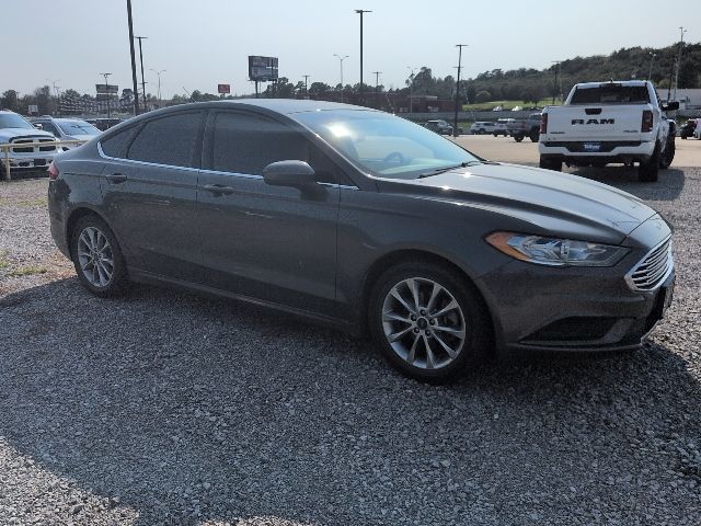 2017 Ford Fusion SE photo 6