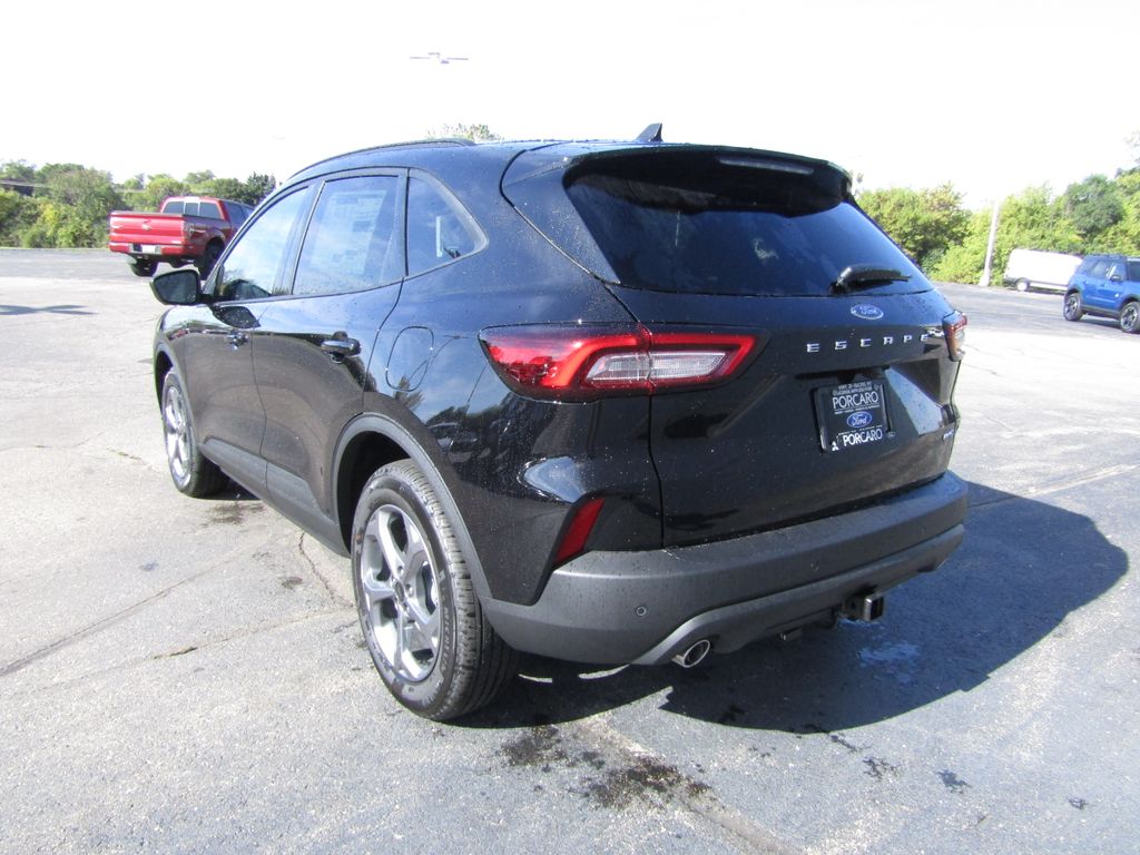 2026 Ford Escape ST-Line Select photo 2