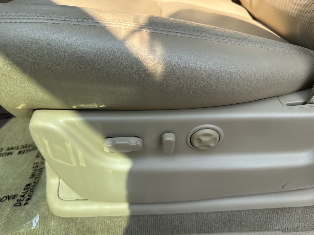 2013 Gmc Yukon Denali photo 17