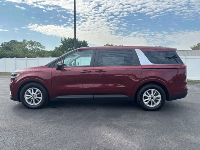 2023 Kia Carnival LX photo 8