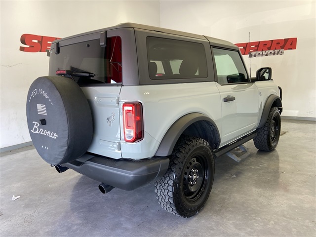2022 Ford Bronco Black Diamond photo 17
