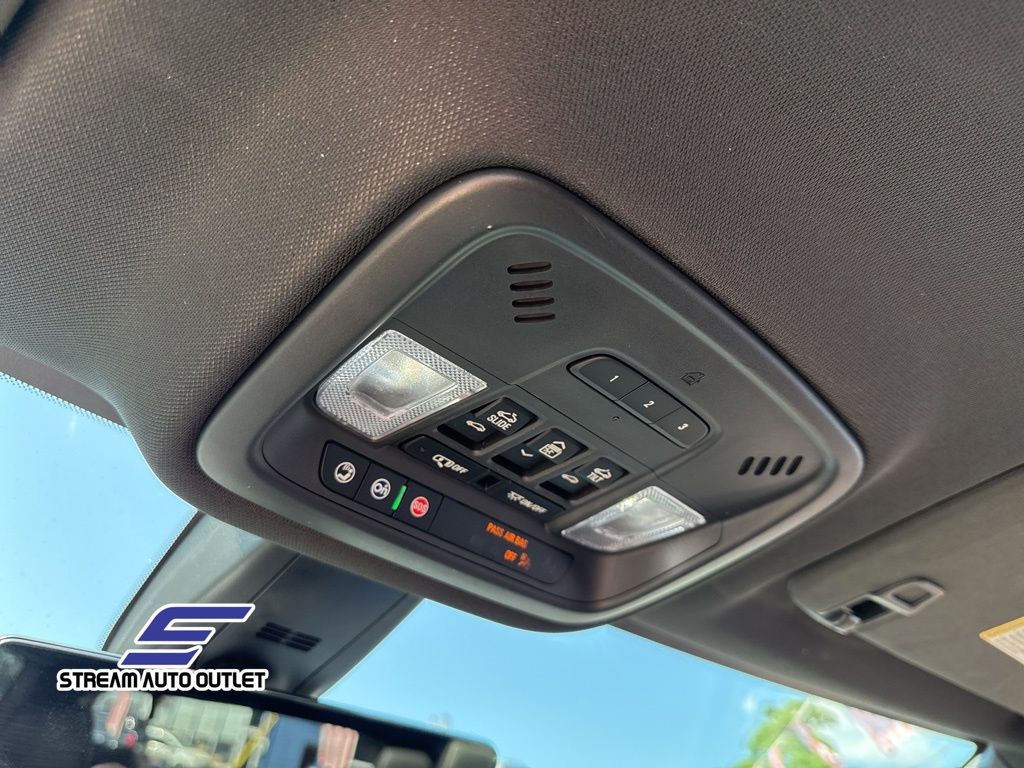 2023 Chevrolet Traverse RS photo 39
