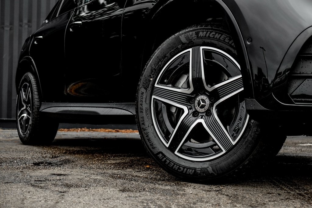 2026 Mercedes Benz GLC 300 Coupe photo 4