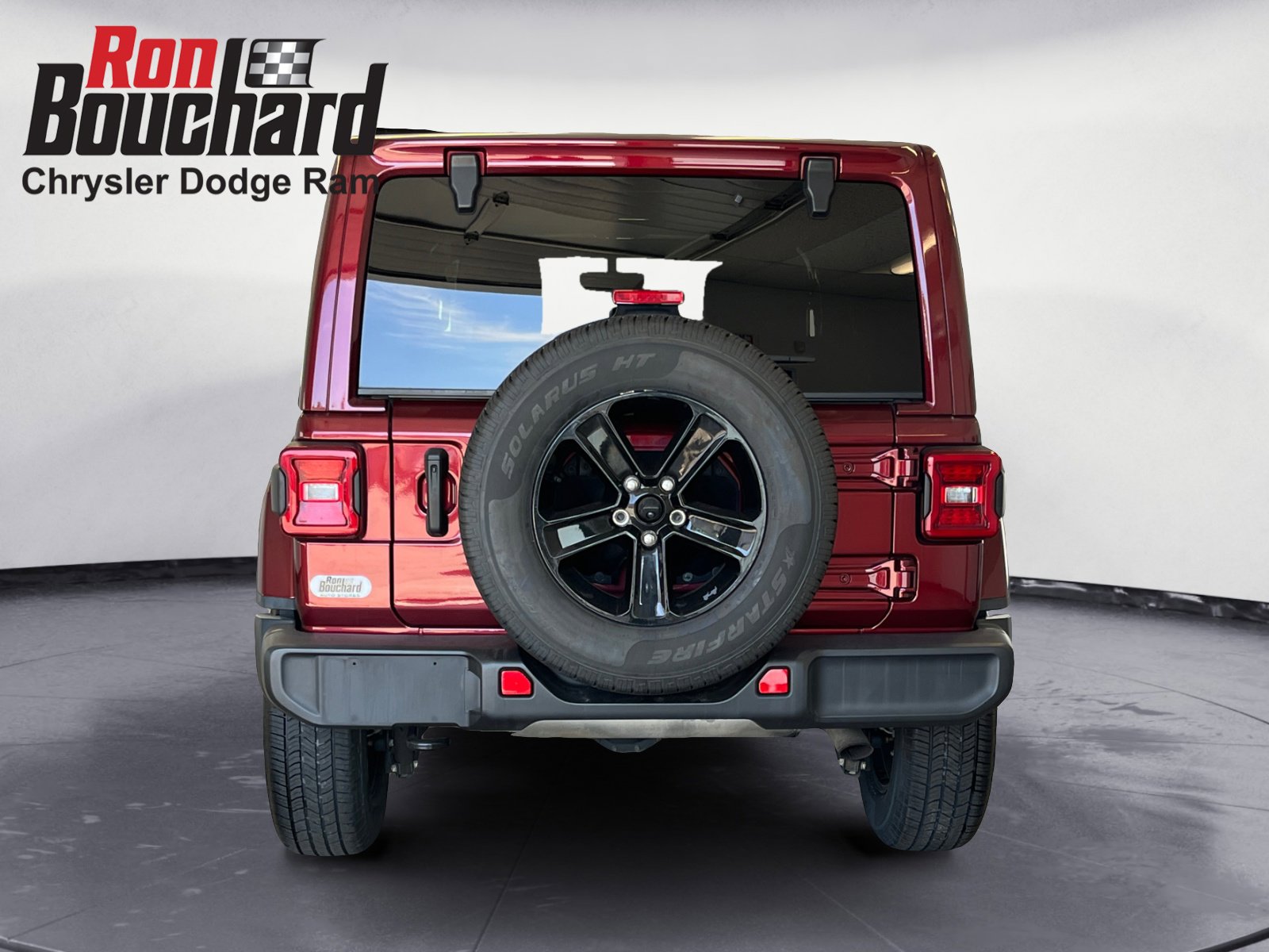 2021 Jeep Wrangler Unlimited Sahara Altitude photo 3