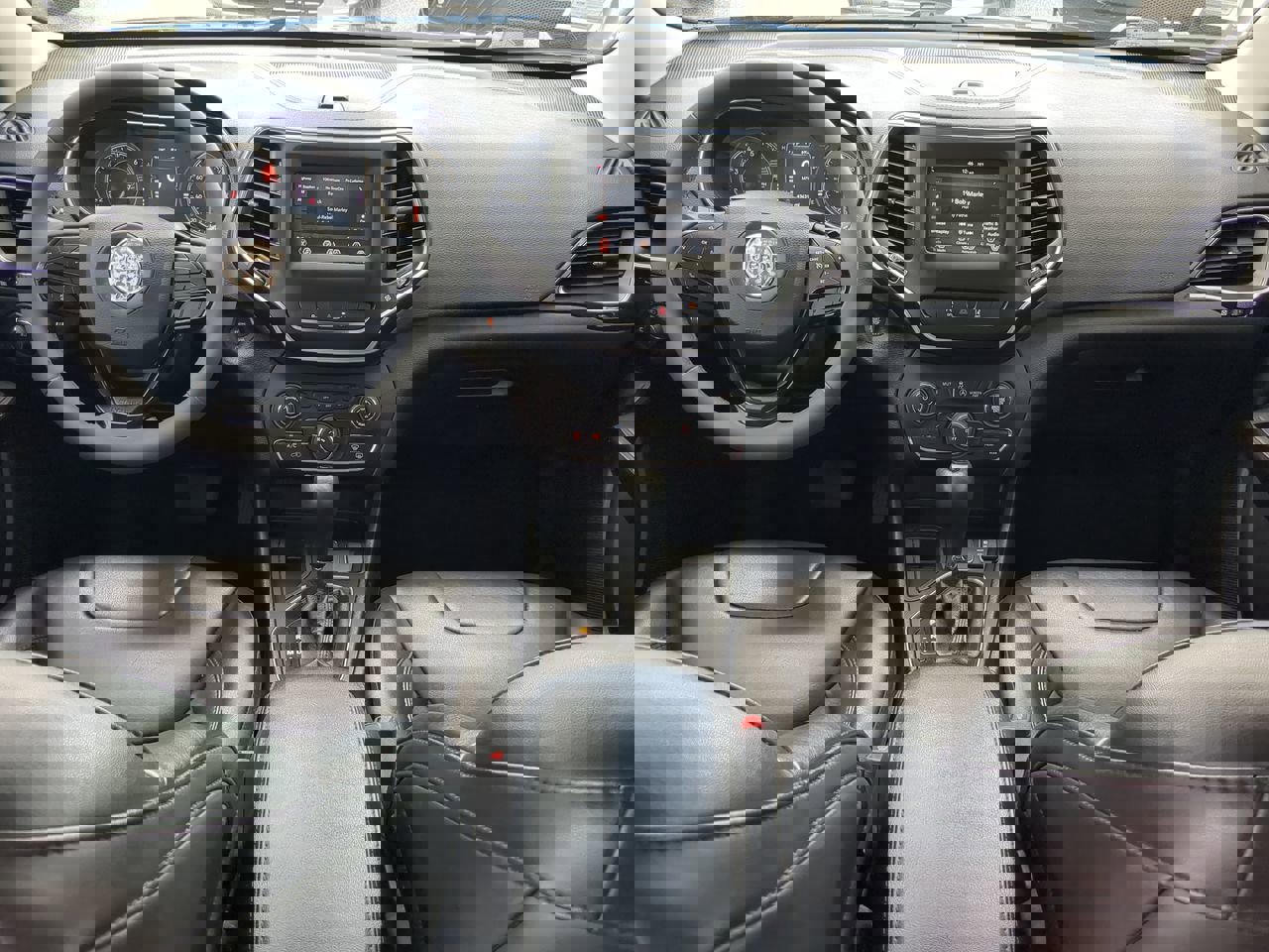 2021 Jeep Cherokee Altitude photo 14