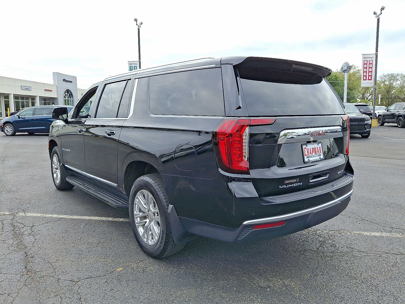 2024 Gmc Yukon XL SLT photo 2